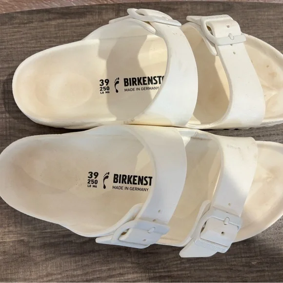 Birkenstock Women’s White Sandals - Picture 2 of 3